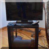 E15. Insignia 28” TV.
